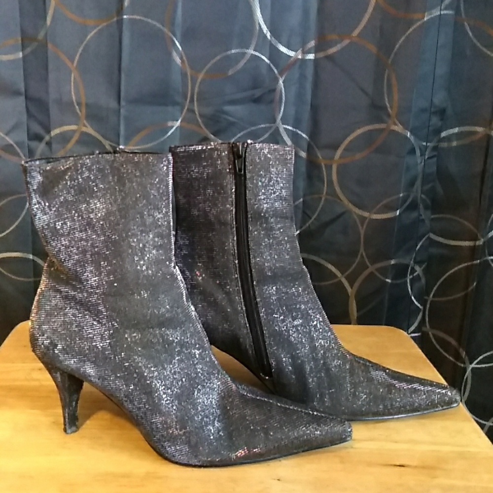 Boots - Picture 2 of 3